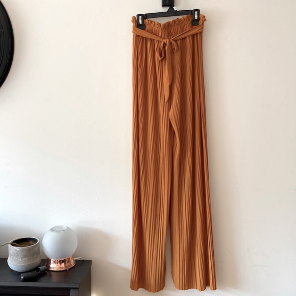 Pants - Picture 1 of 4